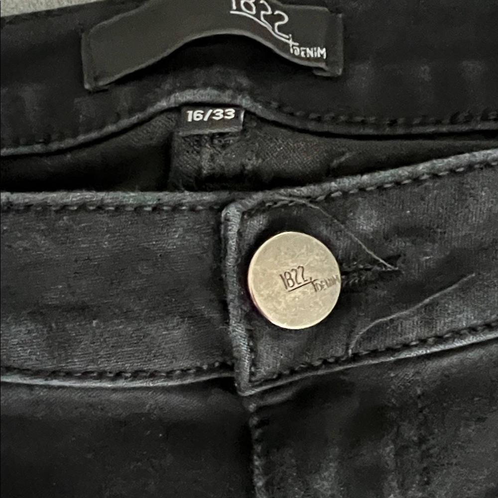 1822 Denim Black Jeans